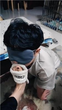 【调教视频】【严厉夫妻主】毛拖鞋踩家奴 JS251123-29