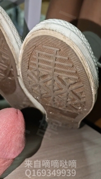 黑色帆布鞋隔板踩鸡鞋交吐