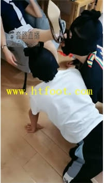 TL24213 丹祖宗】闻R骚劲十足母狗的前夫与现任50分钟