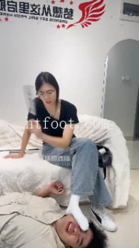 ZB10104 刘二狗-摇摇继续玩下贱畜生42分钟