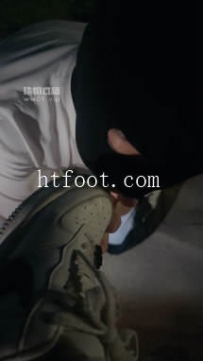 ZB9680 小妮--海边户外调狗36分钟