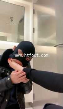 TL12240 歌迪丝 商场化妆间舒服一下
