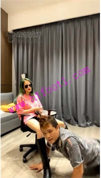 TL21125 弯弯小阿姨S皮靴伺候酸奶保养66分钟