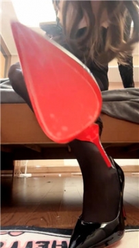 【第一视角】【璐璐】黑丝高跟羞辱绿帽    260321-2