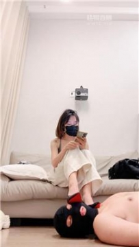 【调教视频】【喵酱紫】高跟玉足踩脚垫 bf56585