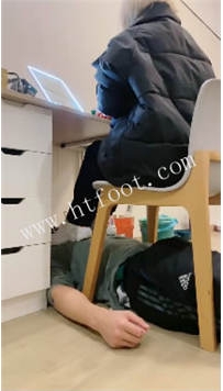 ZB4327【骨精精】生活化脚垫地毯2小时17分钟