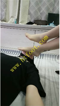 TL32859 咩祖】舔鞋底舔丝足44分钟