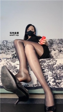 【第一视角】【小妮】油亮黑丝滚进来    250519-34