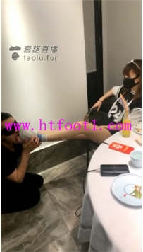 TL20447 文文M饭馆包间就地调教40分钟