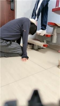 【调教视频】【奈米】双S学生妹-多双脏鞋舔-白袜辱 JS250605-36