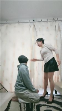 【调教视频】【依然大大】重刑藤条狠抽 JS251126-3