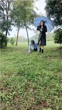 【调教视频】【南荣】雨天户外遛狗奴【双视角版】 JS251018-36