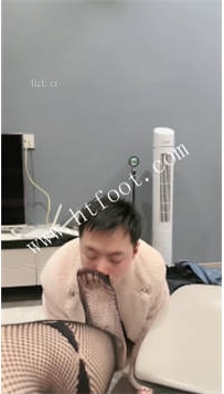 TL42645 杭州cc】踩踏喂食跪舔网袜高跟14分钟