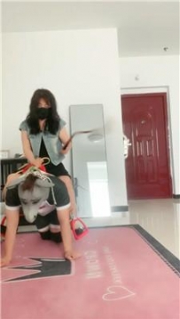 【调教视频】【五公主】鞭打威胁-骑马训化 JS250514-23