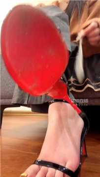 【第一视角】【咬猫】绿帽老公舔套吃套    260307-30