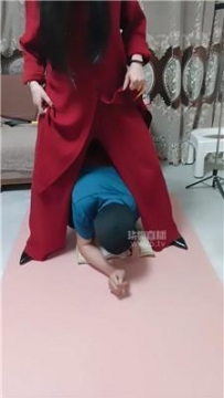 【调教视频】【路西法夫妻主】女老板的脚下奴 JS260302-29