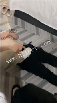 ZB2463 困困】素人首次开播37分钟