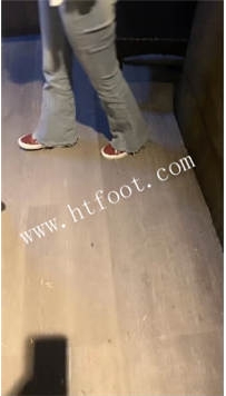 TL43916 精神小妹】私人影院当狗8分钟