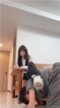 【调教视频】【双子】白袜气味辱-腿绞坐脸窒息场【双视角版】 bf58761