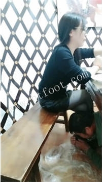 ZB1864 沐颜】拴在脚底吃饭40分钟