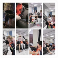 牙乖乖 接男高放学