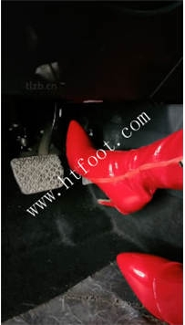 TL44262 浅夏大大】皮靴踩油门速流10分钟