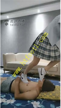 TL22112 YY啊】踩踏调教33分钟