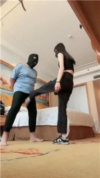 【调教视频】【美娜格格】AJ库里斯提档 bf53396