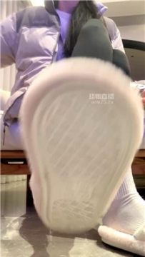 【第一视角】【水水】白袜裸足    260224-16