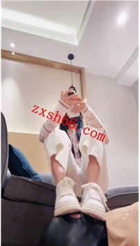 TLZB25740妮蔻-全体重踩脸深喉71分