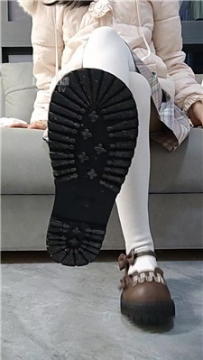 【第一视角】【佳怡】教室后排玩狗同桌    260105-7