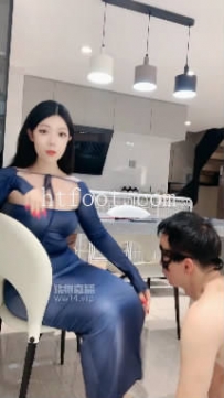 ZB11433 千伊-新狗第一天耳光36分钟