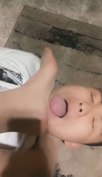 TL3402 00后玉娘 楼道羞辱