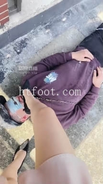 ZB9617 爱可---贱公狗全体重踩踏69分钟