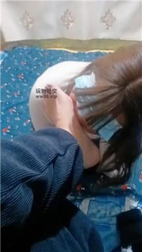 【调教视频】【伪娘和人妻】变装cd疯狂舔脚丫 JS241211-45