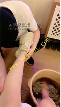 TL32528 风吟】当着素人玩43分钟