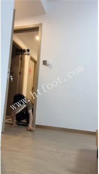 ZB3681 南月女神】伺候如厕35分钟