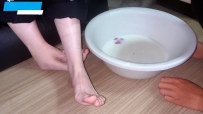 亚历珊德拉 牛奶洗脚奴才伺候    JS260420~2