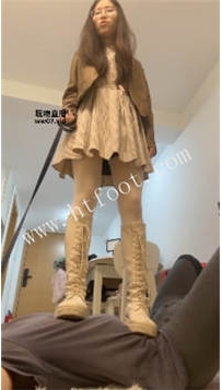 ZB3873 佳妮】白靴羞辱40分钟