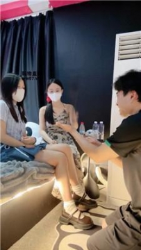 【调教视频】【刘二狗】双S-开发06大一双小姐姐 bf52930