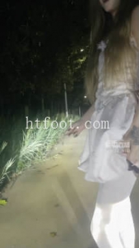 ZB10615 声声-户外调教贱狗36分钟