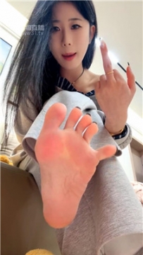 【第一视角】【芭妮】裸足极致乳母    260402-2