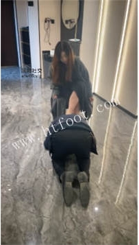 ZB2221 月喧】女王调教13分钟