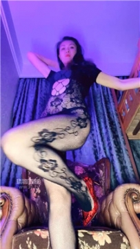 【第一视角】【瑞婷】裸足骚舞胯下诱惑    260329-23