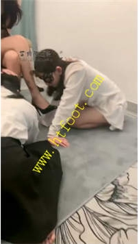 TL26167 希希子】闺蜜偷窥的下场32分钟