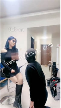 TL43156 兔兔】暴力调教圣水姨妈巾62分钟