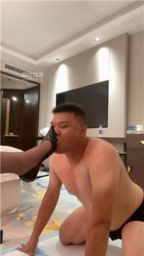 【调教视频】【水公主】香水控制-黑丝脚狂舔 JS250610-29