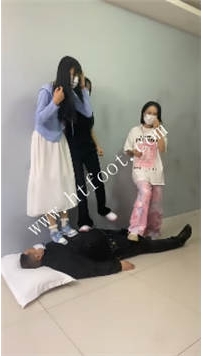 TL45896 与精神小妹的那些事】踩着大哥跳舞40分钟