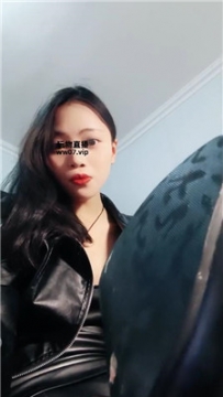 【第一视角】【诗诗】黑丝高跟靴乳母    250511-15