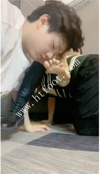 TL44455 偏不】恋足圣水14分钟